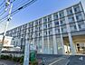 周辺：24時間365日の救急医療体制を整える「茅ヶ崎徳洲会病院」が身近にある安心感！高度な医療と充実した設備で、毎日の健康から万が一の時まで家族全員を支えます。健康で、末永く、安心して暮らせる人気の街です。
