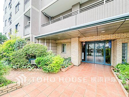 家は、ただ生活する場ではなく、笑顔の毎日、安らぎの日々のために、暮らしを愉しく、快適にする場所。
