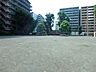 周辺：新横浜第一公園(350m)ブランコ・すべり台・砂場などの遊具が揃い、ベンチや水飲み場も整って親子でのびのび遊べる憩いの場です。地域の遊び会などのイベントも開かれています。