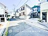 外観：「Frontal road」忙しく過ぎゆく日常を置き去るほど、ゆったりした時間が流れる住環境。「快適」は「家」と「街」と「環境」が調和した時に訪れるだと改めて感じさせてくれます。