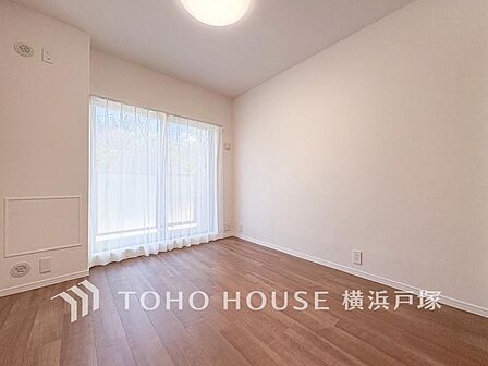 【Room】自分時間を充実させながら、心豊かなひとときを穏やかに過ごす、そんな日常を叶える大切な空間。