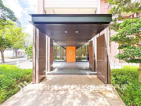 エントランスを拡大表示