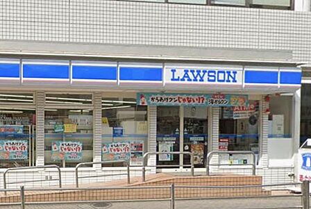 ローソン藤沢鵠沼東店まで約350mローソン 藤沢鵠沼東店は、食品や飲料、日用品をはじめ、ATMや各種収納代行などのサービスも利用できる便利なコンビニエンスストア。毎日の暮らしを身近で支えます。