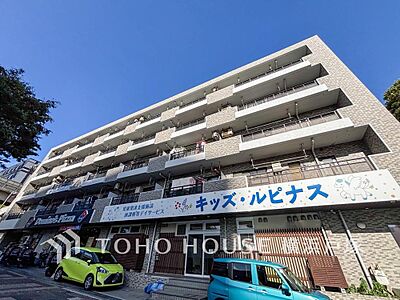 外観:おしゃれな雰囲気や自然の潤い、親しみやすさといった個性を、街に新たな価値を齎し続けることでしょう。 外観:おしゃれな雰囲気や自然の潤い、親しみやすさといった個性を、街に新たな価値を齎し続けることでしょう。