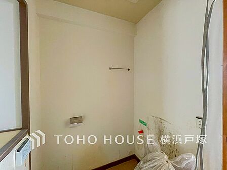 【Toilet】清潔感のあるトイレ空間。毎日快適に使えるよう配慮された仕様で、落ち着いて利用できる空間です。2026年6月撮影