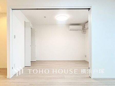 【Room】心安らぐプライベート空間。シンプルで機能的な居室が、日々の生活に快適さと豊かさをプラスします。