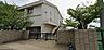 周辺：「茅ヶ崎市立小和田小学校」が身近にあり、お子さまの通学も安心。地域に根差した教育環境が整った、子育て世帯に嬉しい住環境です。