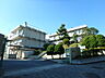 周辺：横浜市立岡津中学校（650ｍ）