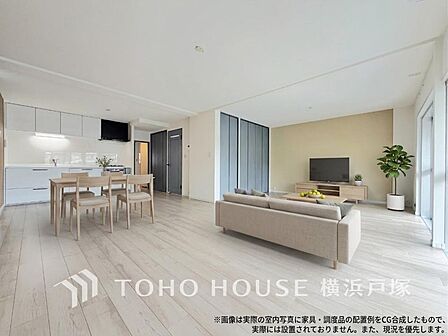 造りこんだ空間演出の妙が生み出す光と質のハーモニーはこの住宅のクオリティの良さを実感させてくれます。