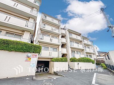 外観:【Appearance】その邸が魅せる、気品・上質・重厚感・細やかさ、そのすべては訪れた者に安らぎと品性を与える特別な空間です。ここに住むからこそ意味がある。すべての(始まり)をここから迎えます。 外観:【Appearance】その邸が魅せる、気品・上質・重厚感・細やかさ、そのすべては訪れた者に安らぎと品性を与える特別な空間です。ここに住むからこそ意味がある。すべての(始まり)をここから迎えます。