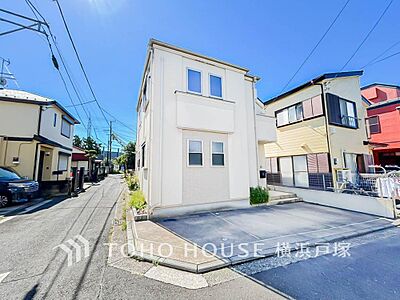 外観:【Appearance】爽やかな青空の下に贅沢なほどに降り注ぐ陽光、豊かな居住性と、クオリティが見事に調和した住空間は、住まうことの喜びを感じさせてくれます。 外観:【Appearance】爽やかな青空の下に贅沢なほどに降り注ぐ陽光、豊かな居住性と、クオリティが見事に調和した住空間は、住まうことの喜びを感じさせてくれます。