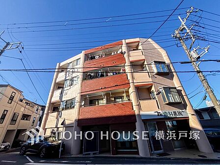 【Appearance】閑静な住宅街の陽当りに恵まれた土地。たくさんの想いが美しく彩られた時、ひと時のくつろぎが生まれる。