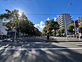 波のイメージの...