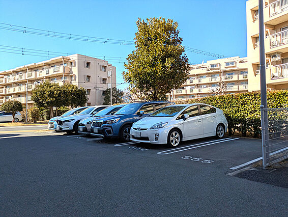 車庫入れ楽々な...