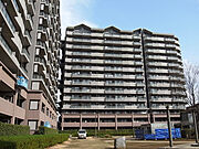 Bウィング外観