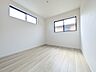 室内：部屋数豊富な4LDKの住まい