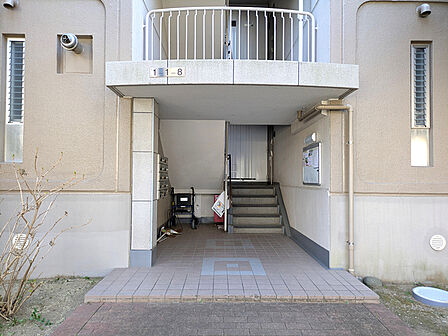 建物入口部分