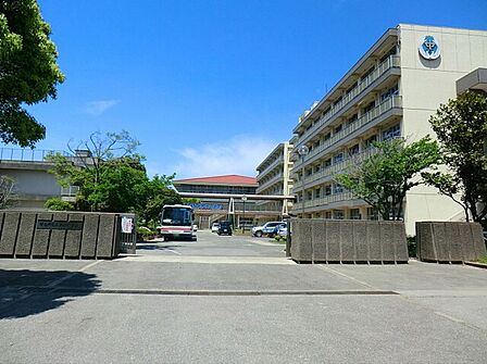 習志野市立第七中学校810m徒歩11分
