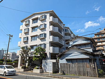 5階建てマンション