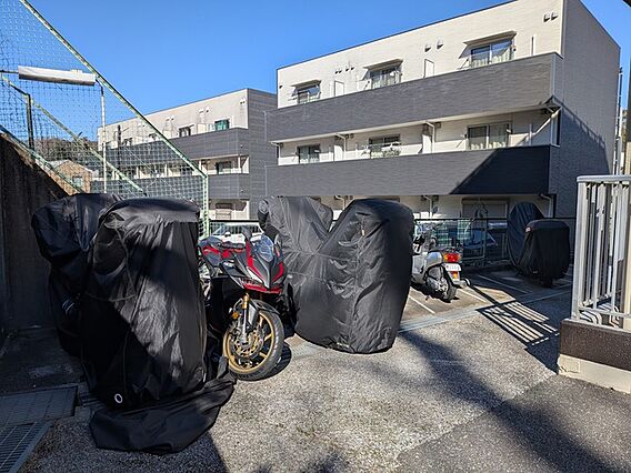 バイク置き場