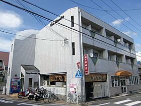 京都府京都市西京区山田四ノ坪町（賃貸マンション1K・3階・19.00㎡） その1