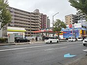 エネオス吹田セントラルSS 徒歩18分。 1400m