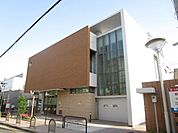 吹田市立千里丘図書館 徒歩56分。 4460m