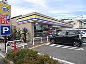 ミニストップ高槻柳川店 徒歩8分。 590m