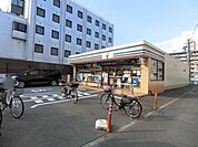 セブンイレブンJR茨木駅西店 徒歩7分。 540m