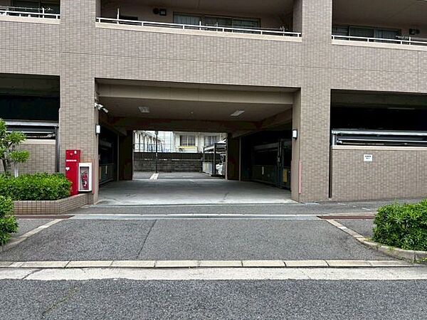 駐車場を拡大表示