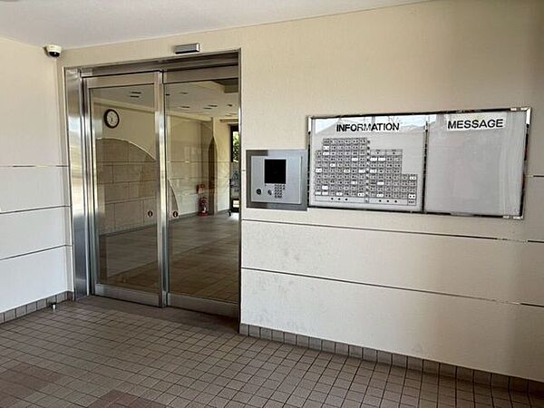 エントランスを拡大表示