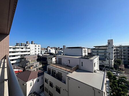 武蔵小杉のタワーマンションも頭をのぞかせます
