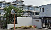 広嶺中学校 1070m