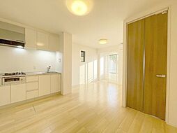 リバーシーズン 1階1LDKのリビング/ダイニング