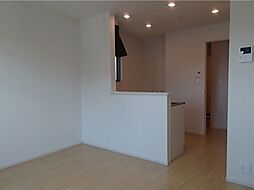 ラフォーレ足利 II 2階1LDKのリビング/ダイニング