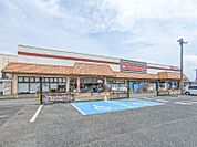 とりせん大泉店 1302m
