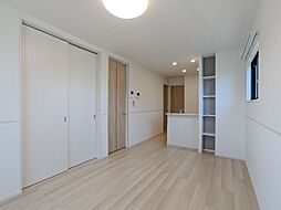 メゾン ド ファミーユ I 2階2LDKのリビング/ダイニング