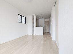 メゾン ド ファミーユ I 1階1LDKのリビング/ダイニング