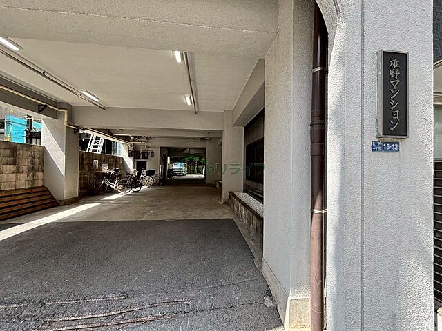 4 / 15