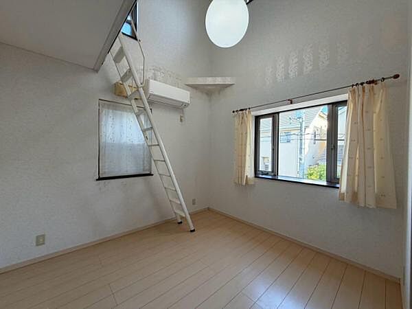 洋室を拡大表示