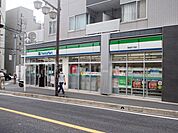 ファミリーマート西船4丁目店 徒歩3分。 240m