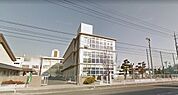 小学校「岡山市立西小学校まで1114ｍ」