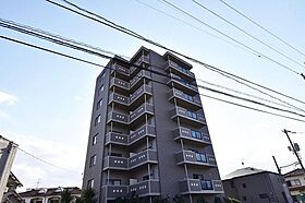 岡山県岡山市中区国富（賃貸マンション3LDK・2階・65.70㎡） その1