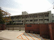 広島市立五日市東小学校（707m）