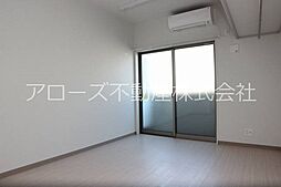 エスタディオIII 102 1階ワンルームのリビング/ダイニング