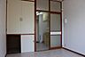 寝室：※別の部屋の写真です。