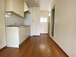 メゾン中央 2階1Kのリビング/ダイニング