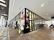 スーパーマーケットKINSHO新生駒店 徒歩9分。 700m