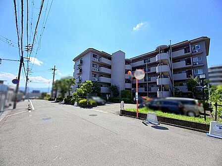 近鉄線・JR線の2沿線利用可能。行き先に応じて使い分けができ、通勤・通学やお出かけにも便利です♪