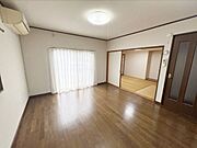南側からの日当たり良好です♪※写真はAI加工により家具等を消去しています。現況と異なる場合は現況を優先します。